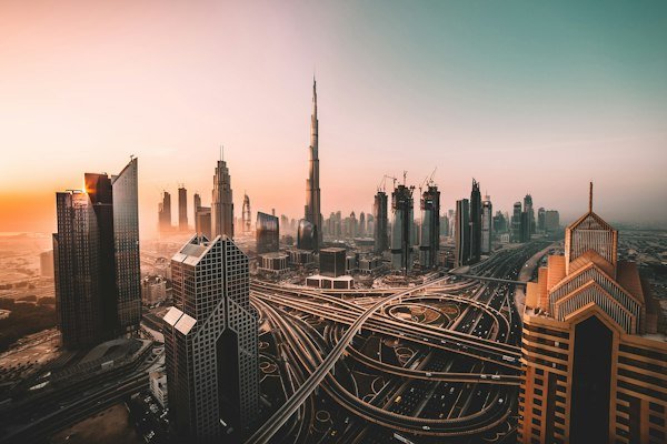 Commercial shops and offices in Downtown Dubai and Business Bay UAE